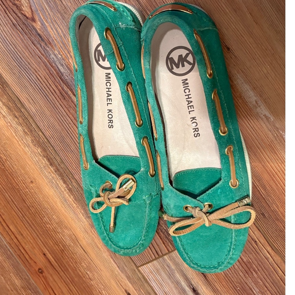 Michael Kors Womens Green Suede Boat Shoes Loafers Gold Hardware Size 8M ME13J